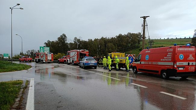 simulazione-di-incidente-e-innesco-di-incendio-alla-galleria-di-segesta