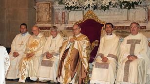 Oltre 5000 fedeli a Marsala per i 50 anni di sacerdozio di Padre Ponte. La messa celebrata dal Vescovo Mogavero