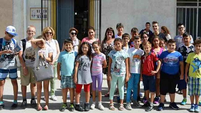 Mazara, Giovani delegati stranieri visitano il Museo Nazionale degli Scacchi