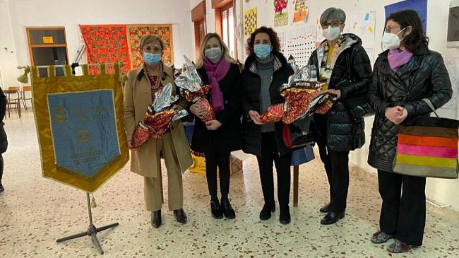 Trapani, l’Inner Wheel dona uova di Pasqua ai bambini di Sant’Alberto