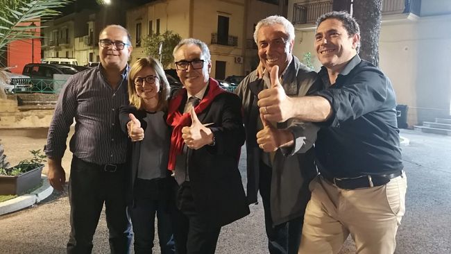 Catania festeggia con  tutta la sua giunta 