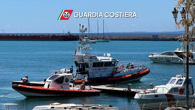 Egadi, la Guardia Costiera soccorre marittimo 21enne con sintomi di infarto