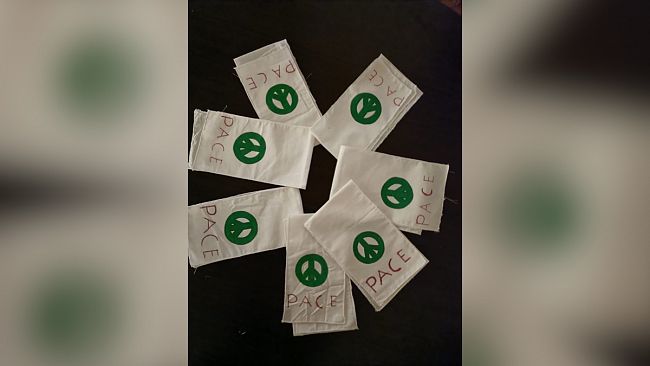 L'I.S. 'Florio' di Erice, vicino ai popoli martoriati dalle guerre, diffonde il simbolo della pace