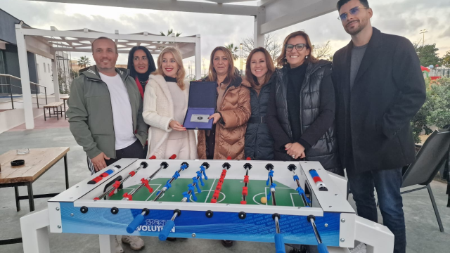 Kiwanis Club Trapani dona un calciobalilla paralimpico al Comune di Erice