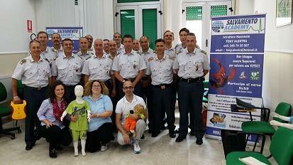 TRAPANI – Gdf, un corso dedicato alle manovre salvavita di disostruzione delle vie aeree nei bambini