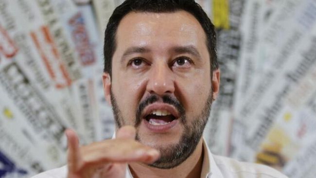 Tentato sequestro Airone, Salvini: “Blocco navale per difendere le acque italiane, subito”