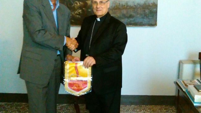 La strada del Vino  e dei Sapori Val di Mazara in visita dal vescovo Mogavero. “Anche il sociale fra gli obiettivi della nostra Associazione”.