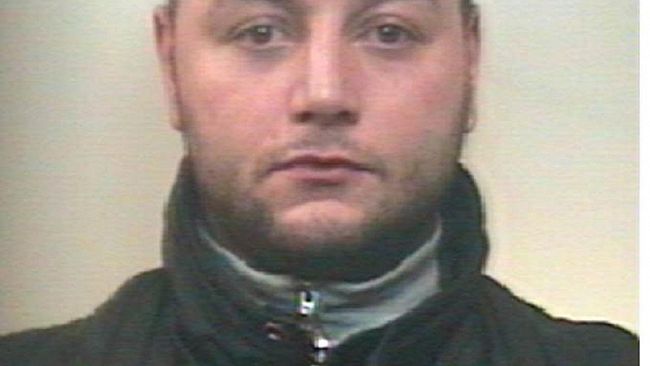 Aggredisce i genitori per i soldi della droga.  Arrestato per estorsione giovane alcamese