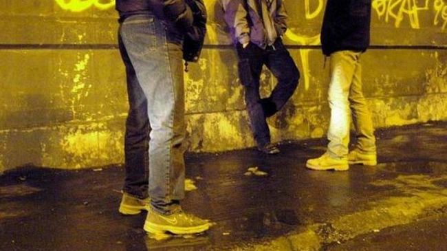 “Un punta di Sal”. Baby gang. I bulli  cittadini