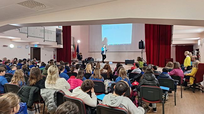 Mazara, Edison insieme al FAI incontra gli studenti delle scuole primarie per parlare di sostenibilità ed energia 