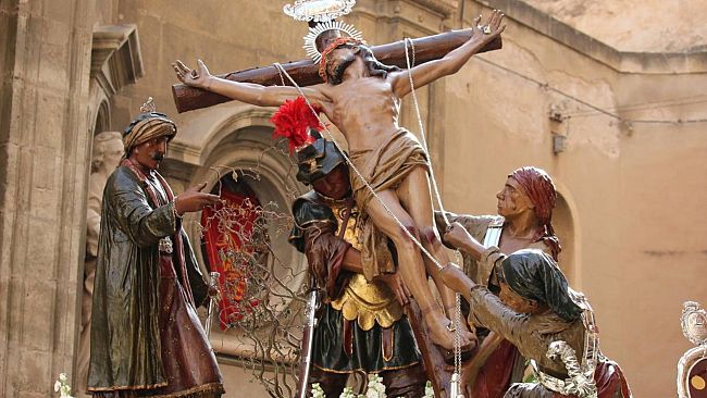 Tutto pronto per la Settimana Santa: «La processione dei Misteri si farà»