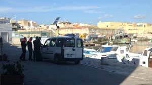 Svelata identità del cadavere nel porto canale: probabile suicidio di un 61 mazarese