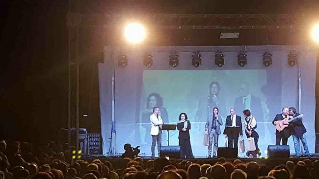 Campobello, grande successo per il concerto di Antonella Ruggiero