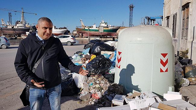VIDEO – Mazara fra i rifiuti, La Grutta: “il Comune deve avviare la differenziata. Quello della discarica è un problema relativo”