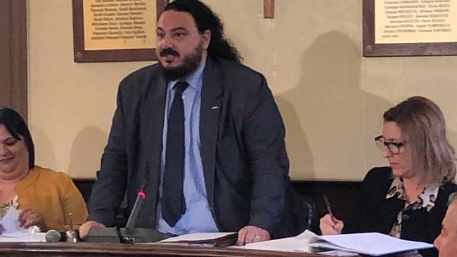 Cirrincione (M5S) è stato eletto presidente del Consiglio Comunale