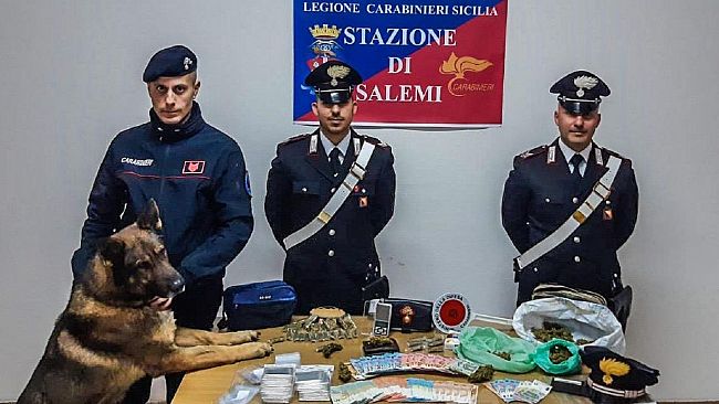 Percepiva il reddito di cittadinanza e spacciava droga arrestato dai Carabinieri di Salemi