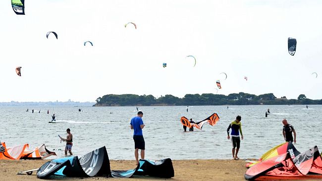 Tragedia allo Stagnone, un giovane perde la vita mentre faceva Kitesurf