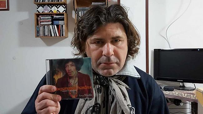 VIDEO – “Musica dentro”: Jimi Hendrix, una chitarra leggendaria ed il rock psichedelico