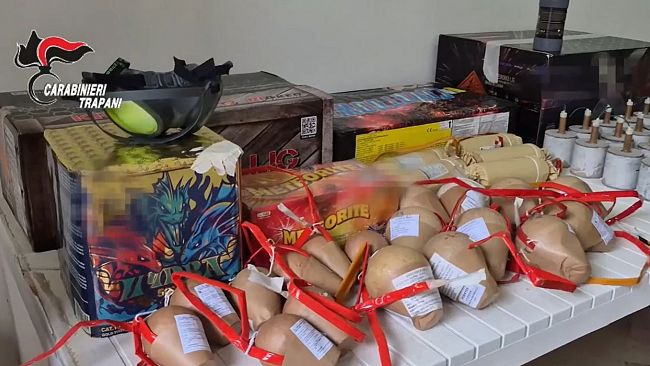 (VIDEO) Arsenale di esplosivi tra Erice e Valderice: arrestato un quarantenne nell’operazione nazionale “Last Delivery”