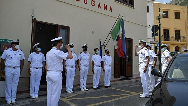 Capitaneria di Porto, visita del Com. Pettorino a San Vito e Castellammare
