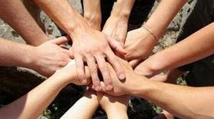 Il lettore ci scrive: Desidero porre l'attenzione sull'importanza vitale dei volontari e dei cittadini attivi