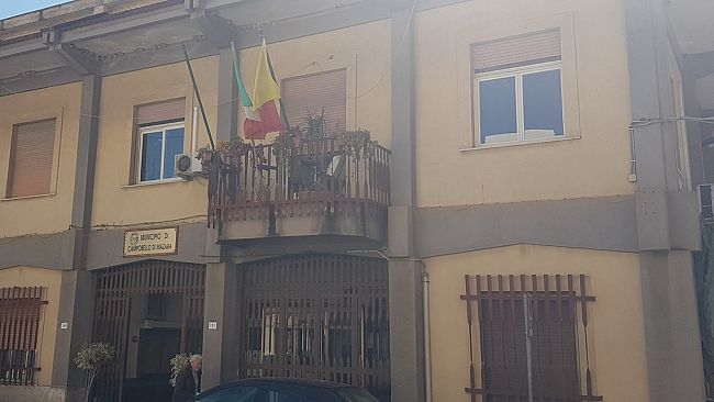 Operazione Mafia Bet, la Giunta Castiglione e la maggioranza auspicano dimissioni consigliere Gaudenzia Zito