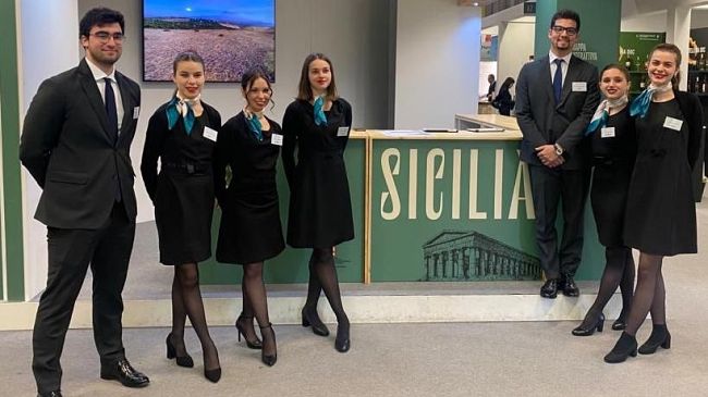 vinitaly-2023-entusiasmo-degli-espositori-siciliani