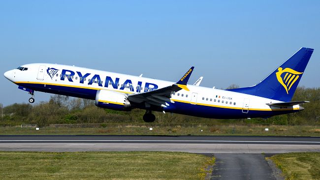 Ritardo e calore insopportabile: panico e malori a bordo di un volo Ryanair tra Trapani e Roma