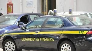 Castelvetrano, sequestrati capi contraffatti: denunciati 3 responsabili