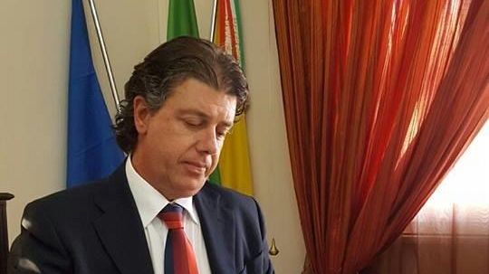Il sindaco Castiglione sul mancato espletamento del servizio di raccolta rifiuti