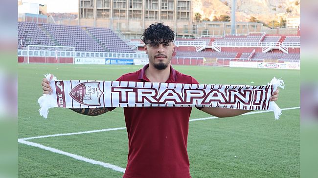 Francesco Catania firma con il Trapani 