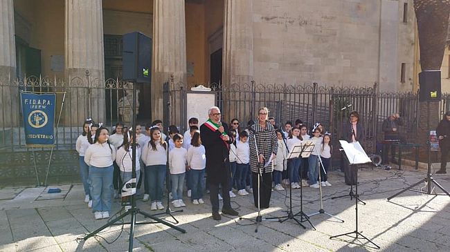 Giornata della Memoria con la posa della prima pietra d'inciampo