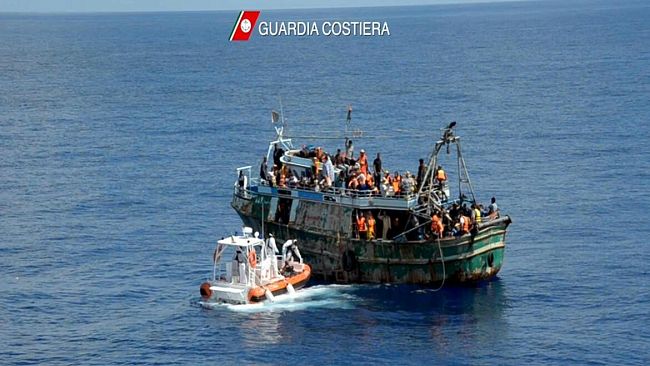 La Tunisia svuota le carceri, migliaia verso la Sicilia: nuova manovalanza per criminalità?