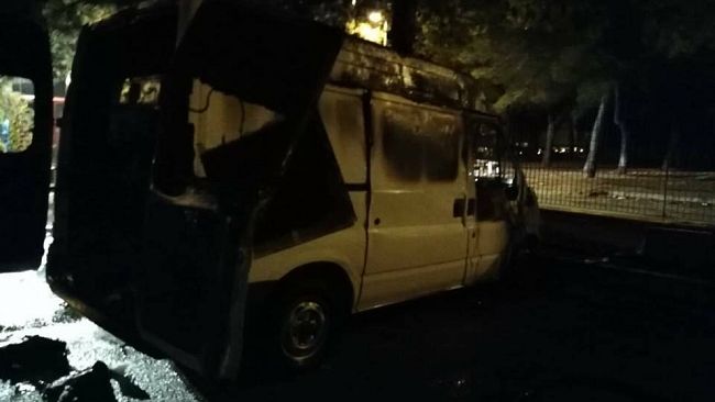 Mazara Due, in fiamme furgone di un commerciante di statuette della Madonna di Fatima: incendio doloso?