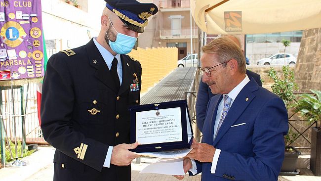 Riconoscimento “Agli eroi quotidiani dell’82° C.S.A.R”