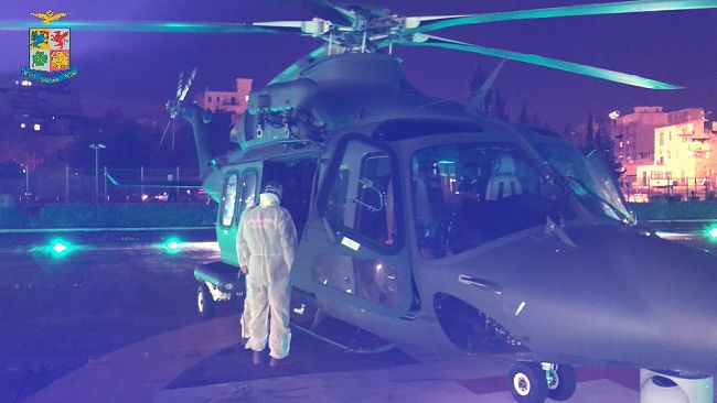 Bimbo di 8 mesi trasportato d’urgenza in ospedale con elicottero militare