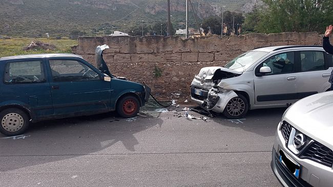 Erice, frontale a San Cusumano: persone ferite