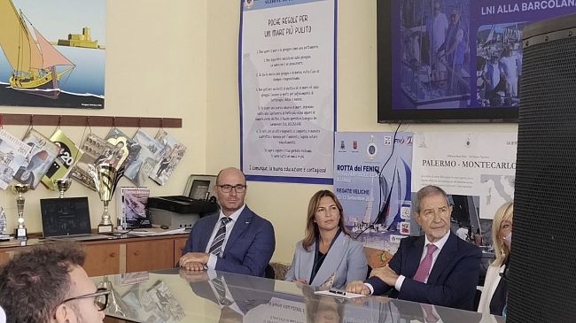 il-gal-della-pesca-trapanese-porta-blu-trapani-2028-2034-al-ministro-musumeci-e-allautorita-di-sistema-portuale