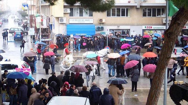 Marsala, La pioggia ferma la processione dei Misteri Viventi del giovedì Santo