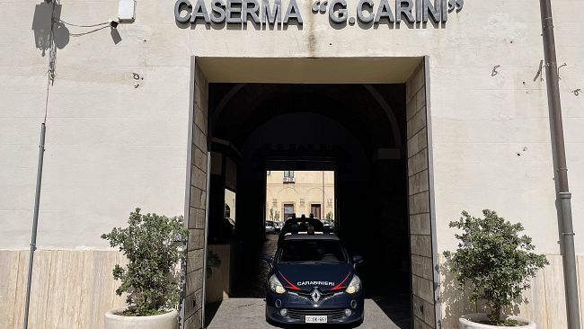 operazione-dei-carabinieri-tra-terrasini-carini-e-cinisi-sequestri-di-droga-e-sette-denunce