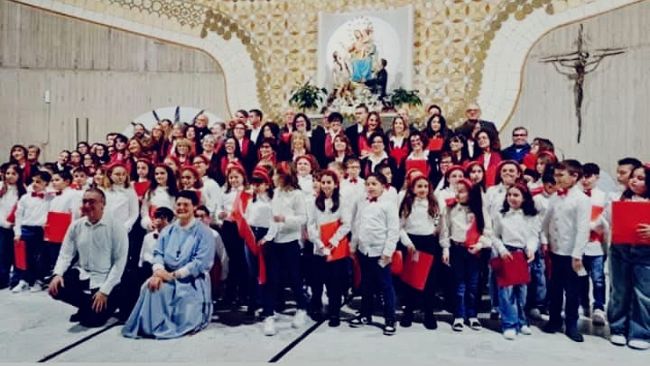 ​Il coro della Libera prega cantando per Natale