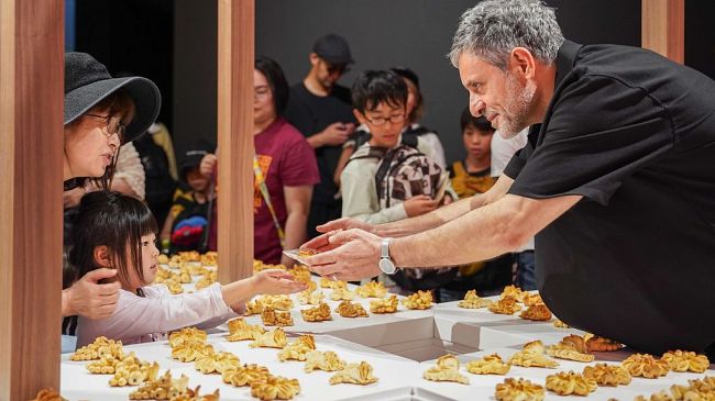 salemi-il-15-marzo-linaugurazione-di-gift-a-gesture-of-return-dellartista-gandolfo-gabriele-david