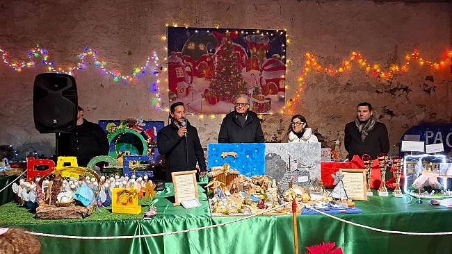 primo-premio-per-il-presepe-realizzato-dagli-alunni-della-scuola-sgiovanni-bosco-dellic-di-matteo-di-castelvetrano