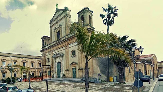 PARTANNA – Sette giorni a Partanna, continua nel Belice la visita pastorale