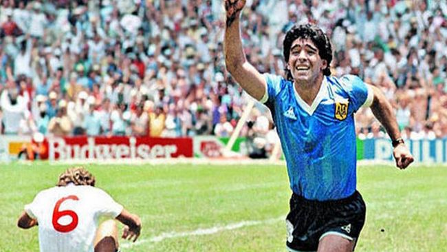 È morto Diego Armando Maradona