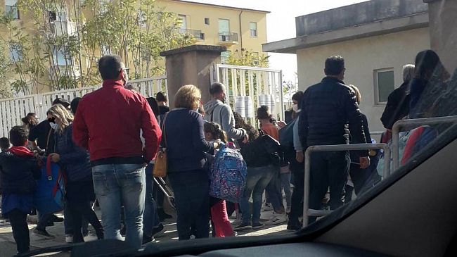 Mazara, covid19, petizione contro la mascherina in classe. Chiusura delle scuole cittadine visto il trend dei contagi?