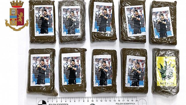 Trapani, trasportavano 1 kg di hashish: arrestati dalla Polizia