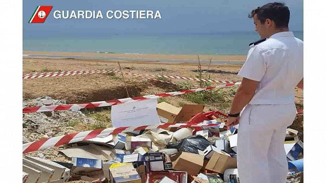 Castelvetrano, Guardia Costiera sequestra area utilizzata a deposito incontrollato di rifiuti