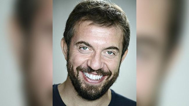 Ultime della sera. Rosario Lisma e “la valigia dell’attore”. Intervista all’attore mazarese