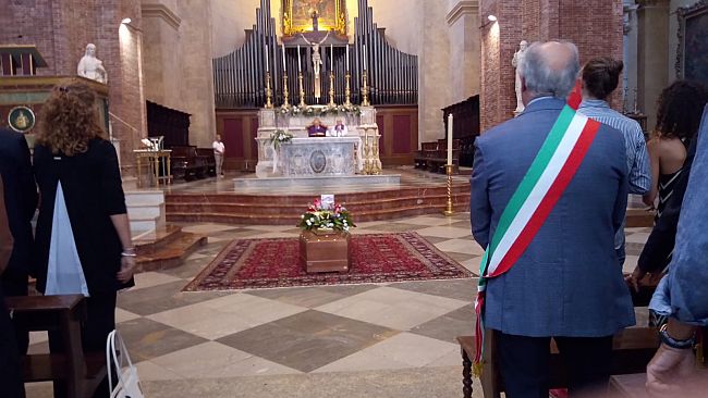 Marsala ha tributato oggi l’ultimo saluto a Gaspare Sammaritano sindaco per ben 8 volte della città